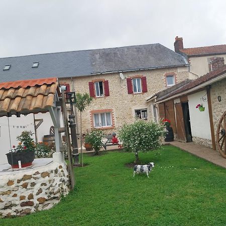 Chambre D Hote Les Frangins Avrille  Exterior foto